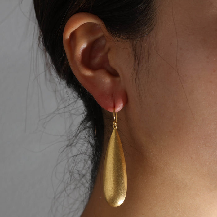 LARGE TESARO DROP EARRINGS IN 18KT BLOOMED GOLD