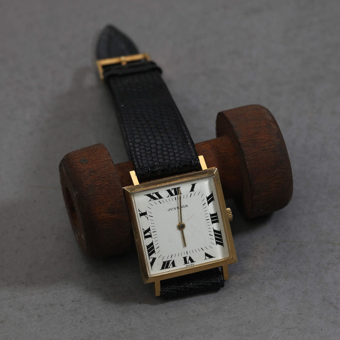 JUVENIA GENT'S SQUARE WATCH 18K YELLOW GOLD