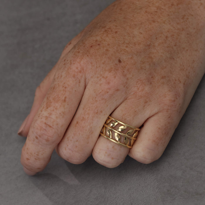 TEMPLE ST CLAIR VINE RING IN 18K YELLOW GOLD