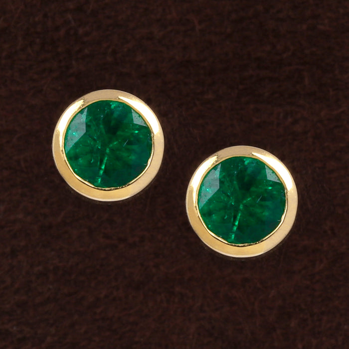 EMERALD STUD EARRINGS IN 18K YELLOW GOLD