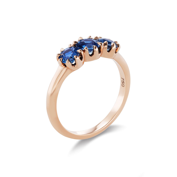 YOGO MONTANA SAPPHIRE 3 STONE RING 18K ROSE GOLD