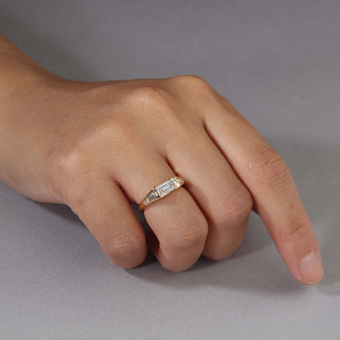 B.D'ANGELO X MCT & CO BAGUETTE DIAMOND RING 18KY