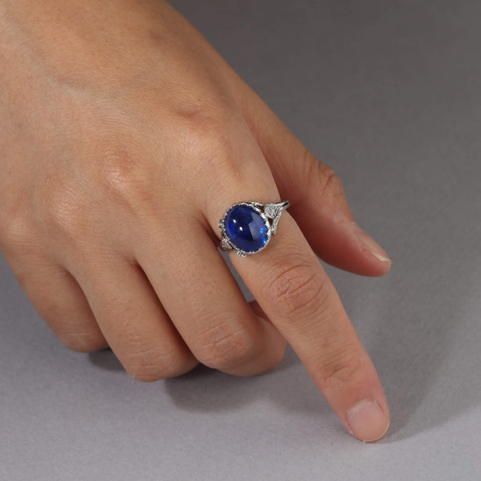 8.86ct Cabochon Sapphire Ring in Platinum
