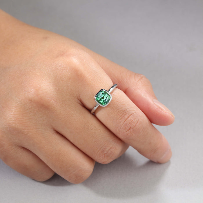 Lagoon Tourmaline Tazza Ring in Platinum