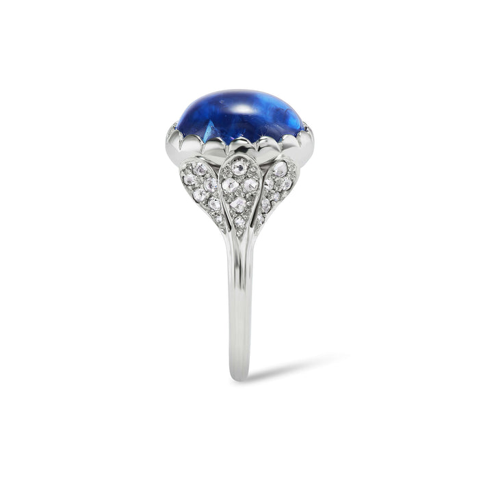 8.86ct Cabochon Sapphire Ring in Platinum